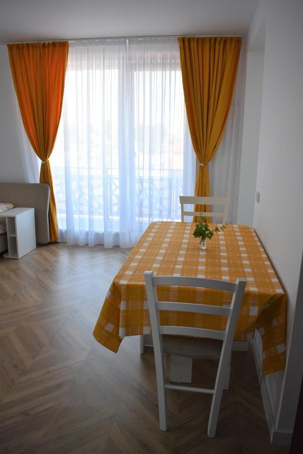 Apartament Domus Magistrae Bukareszt Zewnętrze zdjęcie